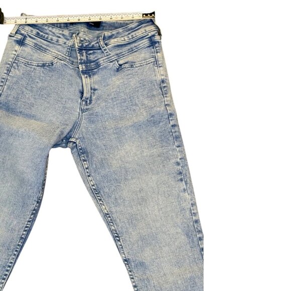 Effortless Style: GAP Light Wash Skinny Jeans Size 8, Excellent Condition - Picture 11 of 11